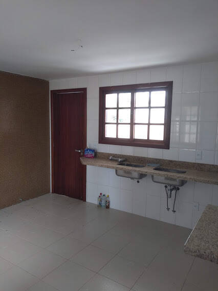 Casa à venda com 3 quartos, 150m² - Foto 12
