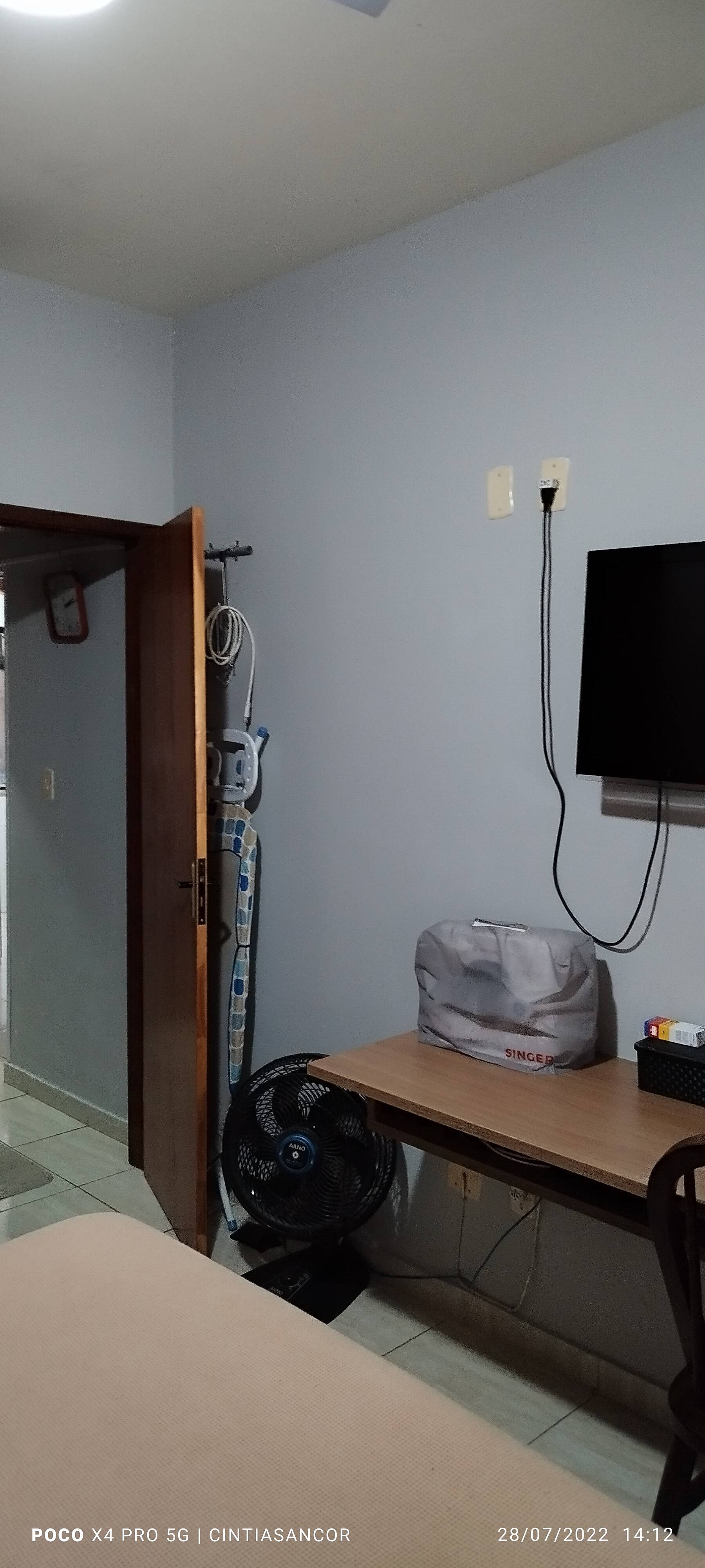 Casa à venda com 2 quartos, 90m² - Foto 3