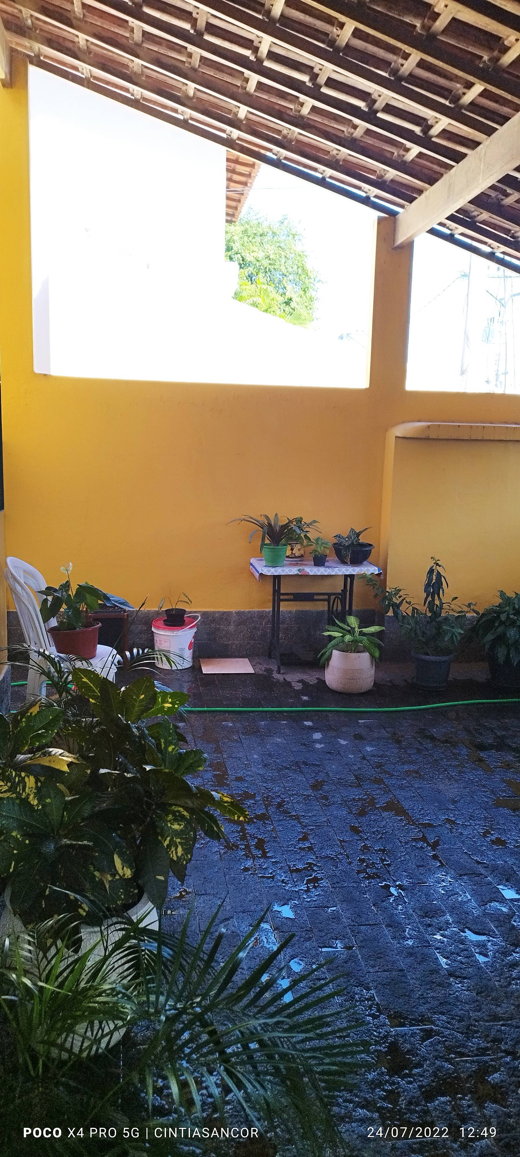Casa à venda com 2 quartos, 90m² - Foto 2