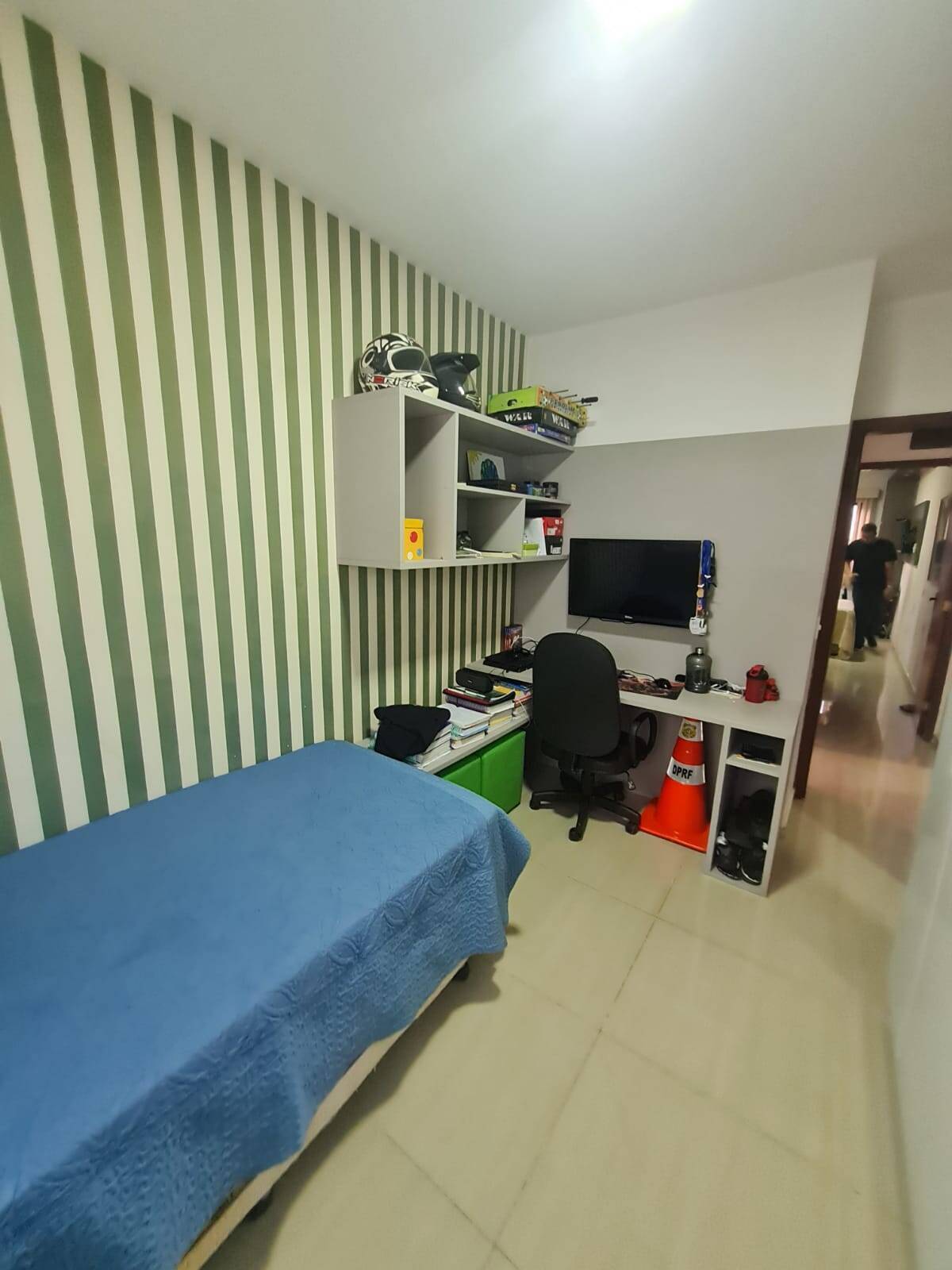 Apartamento à venda com 2 quartos, 60m² - Foto 2