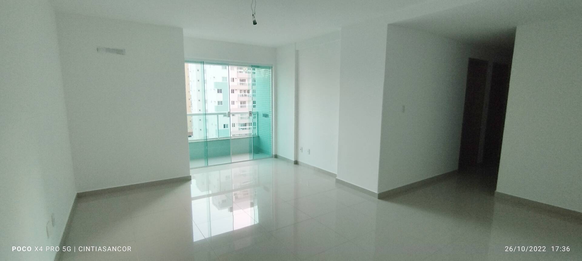 Apartamento à venda com 3 quartos, 97m² - Foto 1