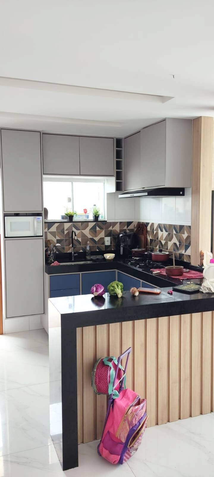 Casa à venda com 2 quartos, 65m² - Foto 1