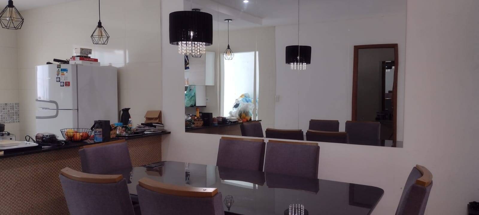 Casa à venda com 2 quartos, 75m² - Foto 1