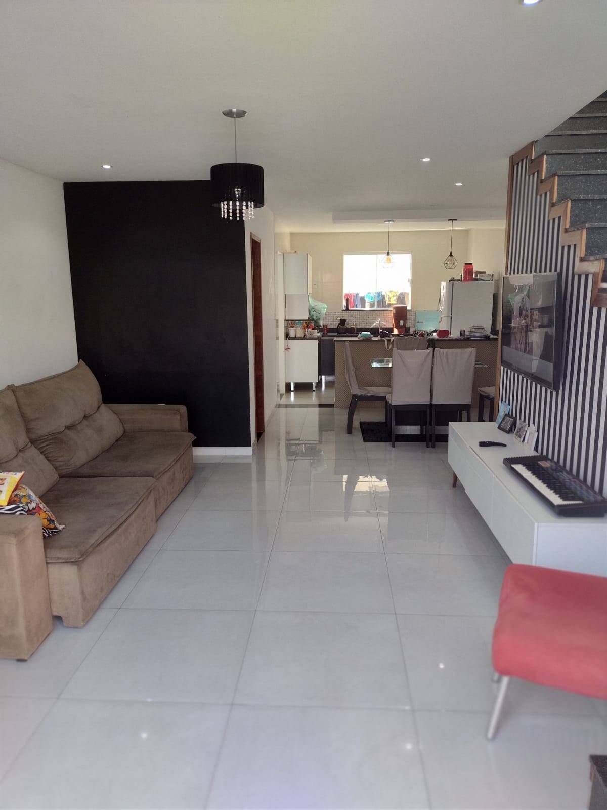 Casa à venda com 2 quartos, 75m² - Foto 9