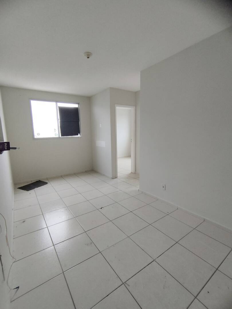 Casa à venda com 2 quartos, 50m² - Foto 3