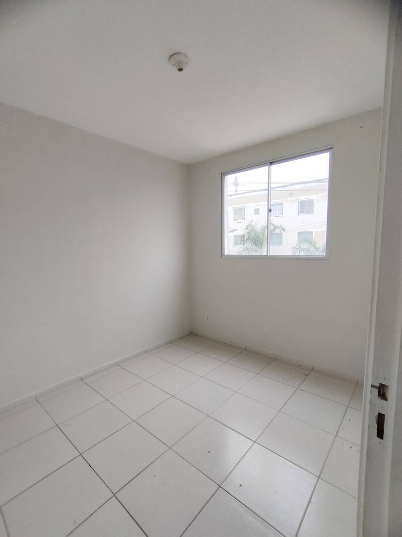 Casa à venda com 2 quartos, 50m² - Foto 4