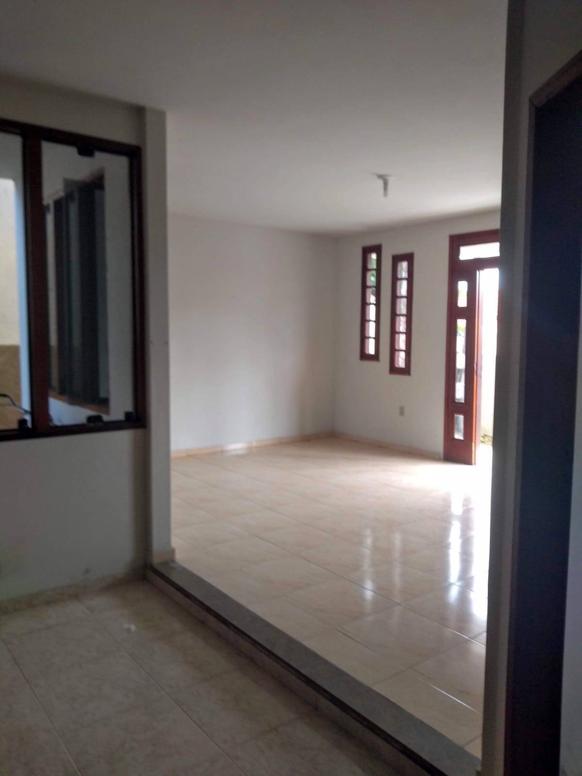 Casa à venda com 2 quartos, 100m² - Foto 7