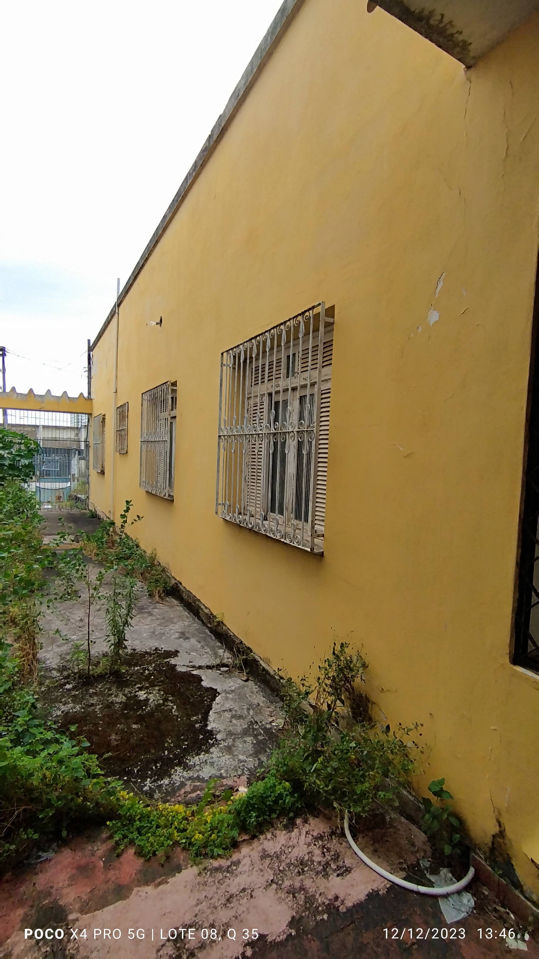 Casa à venda e aluguel com 3 quartos, 250m² - Foto 2