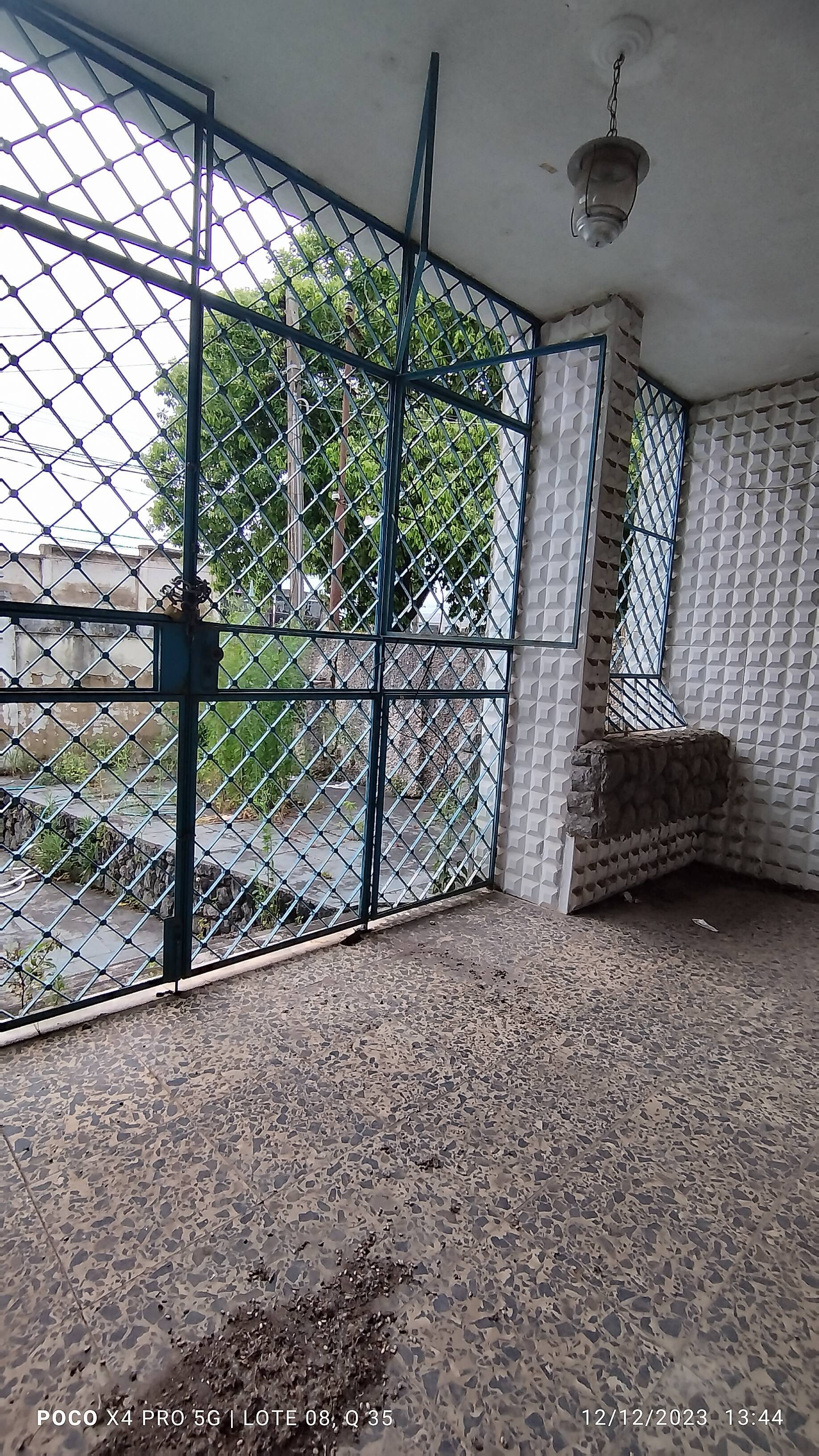 Casa à venda e aluguel com 3 quartos, 250m² - Foto 9