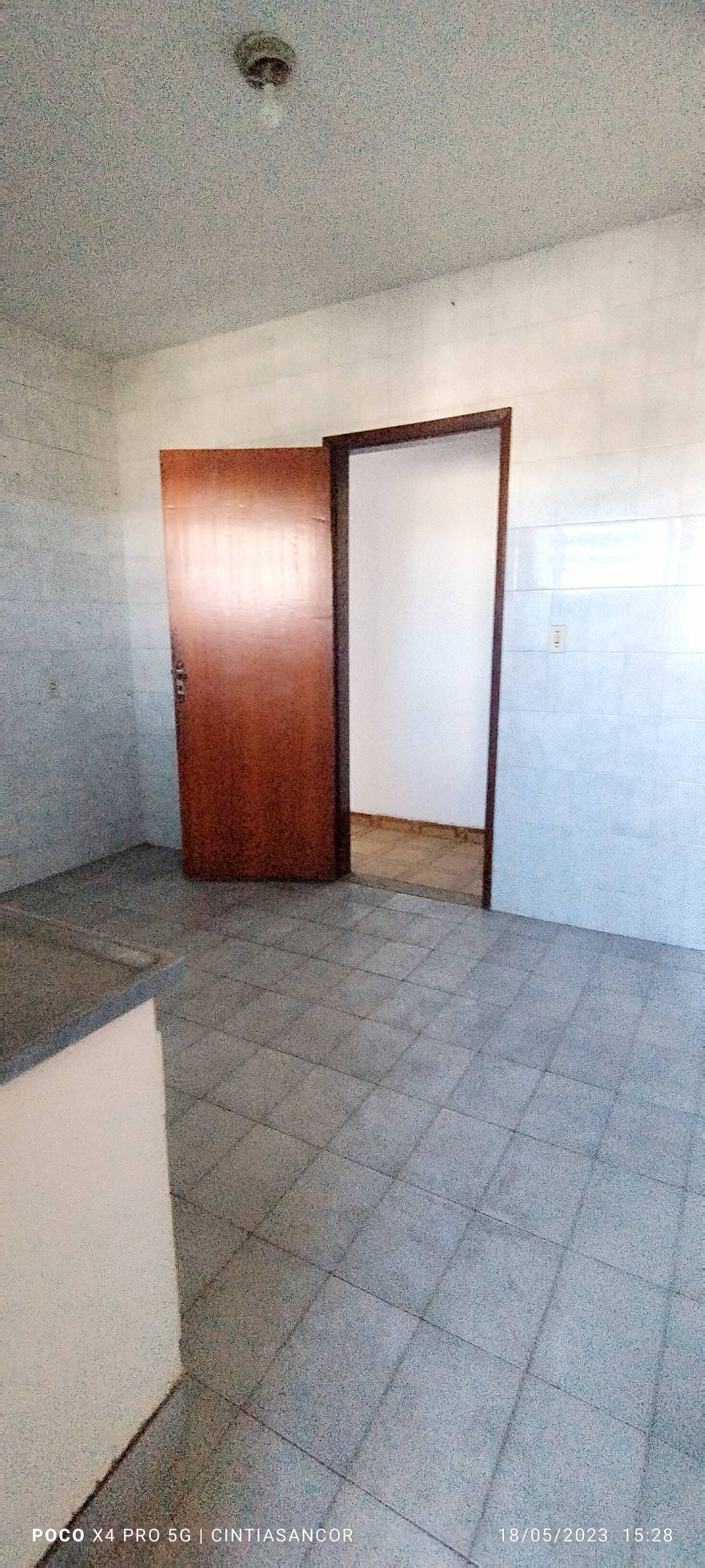 Apartamento à venda com 2 quartos, 90m² - Foto 1