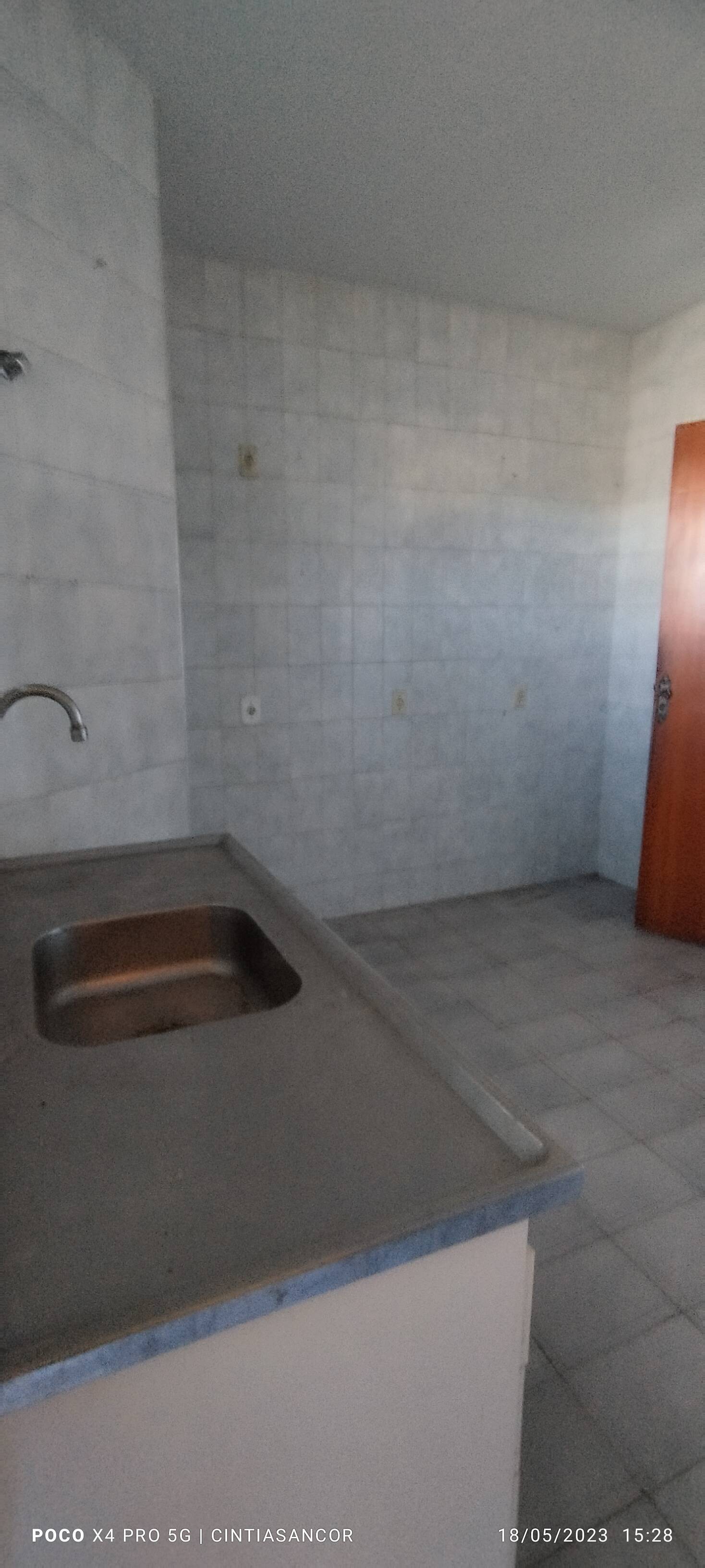 Apartamento à venda com 2 quartos, 90m² - Foto 2