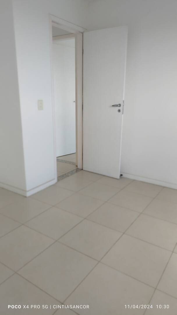 Apartamento à venda com 3 quartos, 99m² - Foto 11