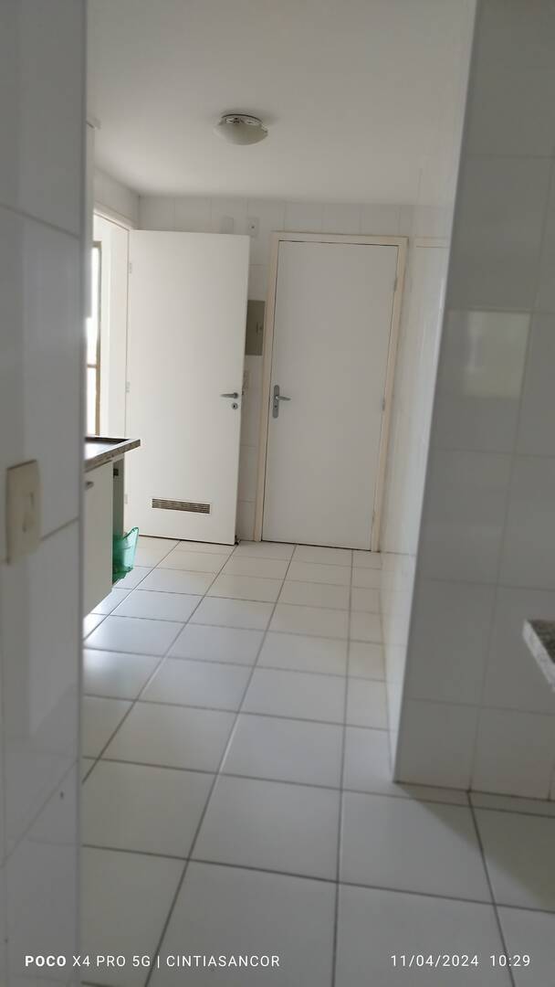 Apartamento à venda com 3 quartos, 99m² - Foto 19