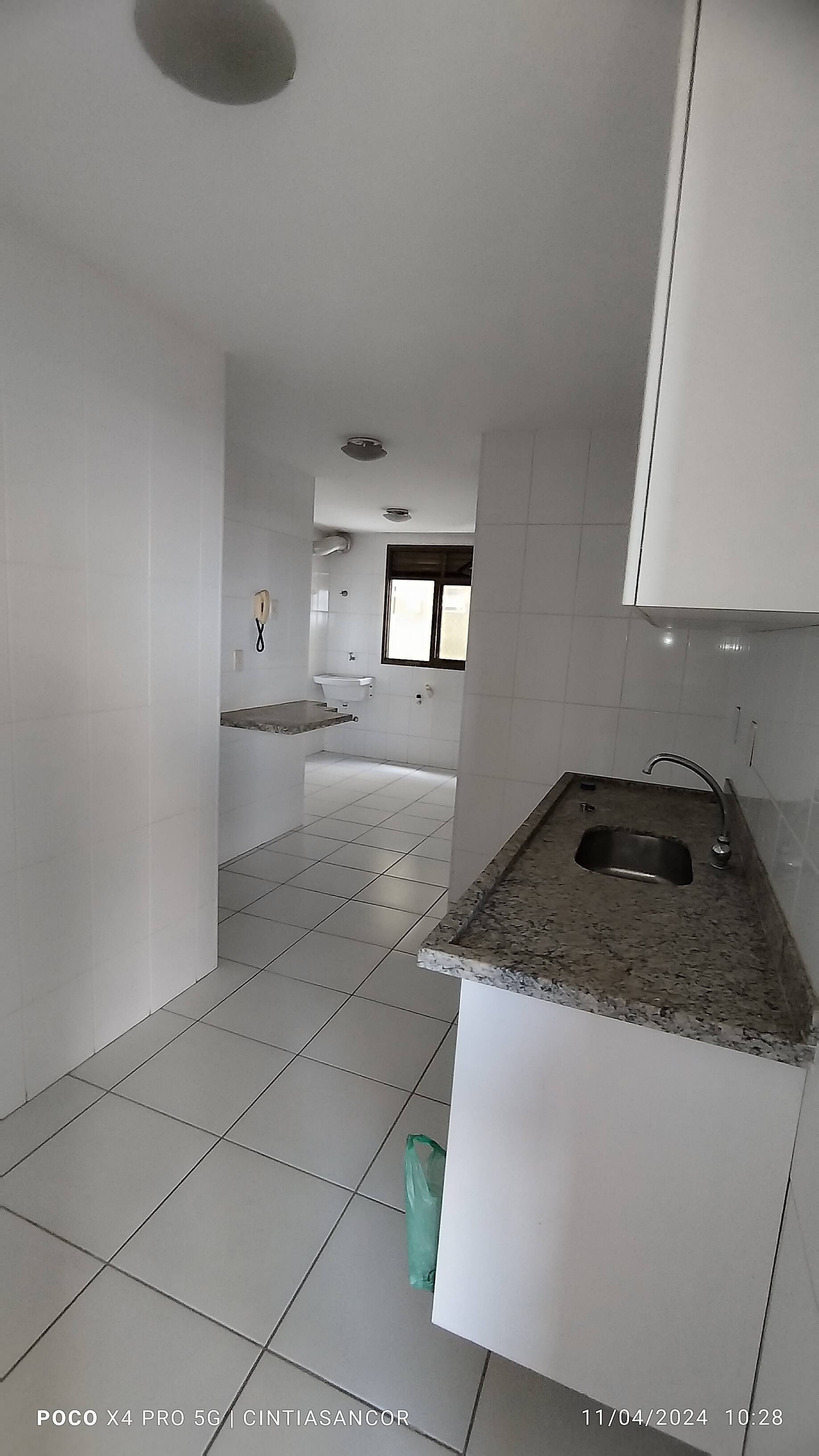 Apartamento à venda com 3 quartos, 99m² - Foto 27
