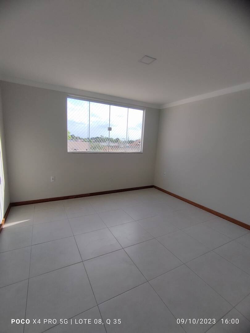 Apartamento à venda com 2 quartos, 70m² - Foto 1