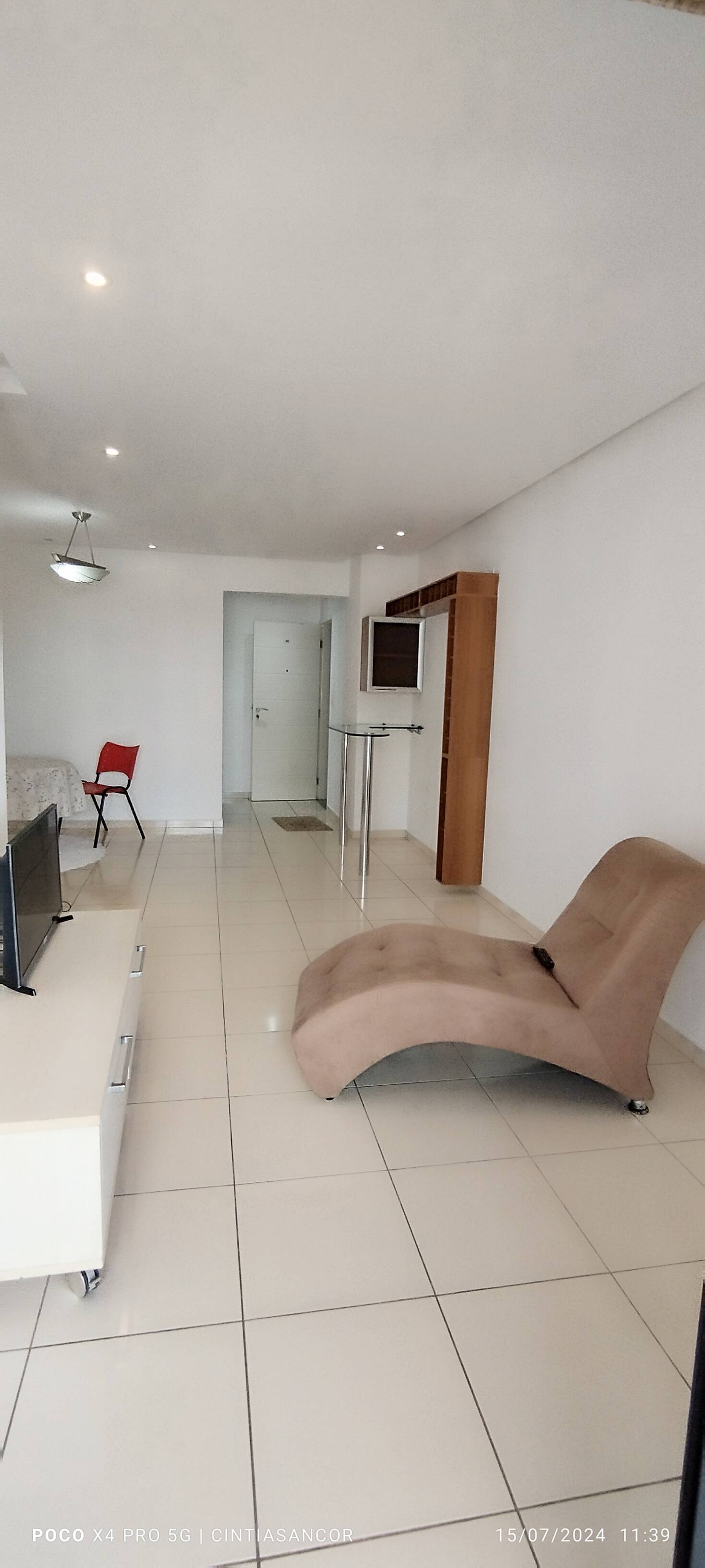 Apartamento à venda com 3 quartos, 98m² - Foto 3