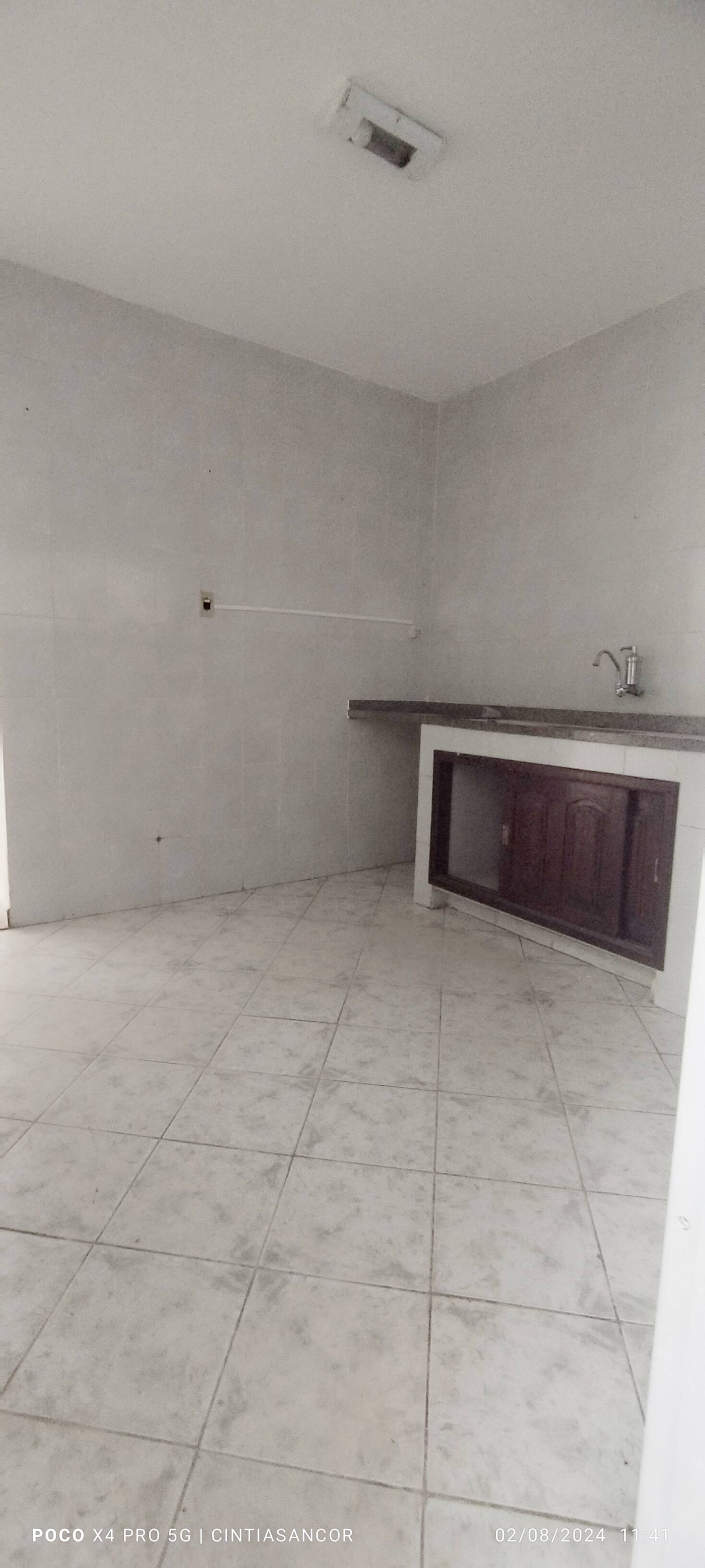 Casa à venda com 2 quartos, 110m² - Foto 4