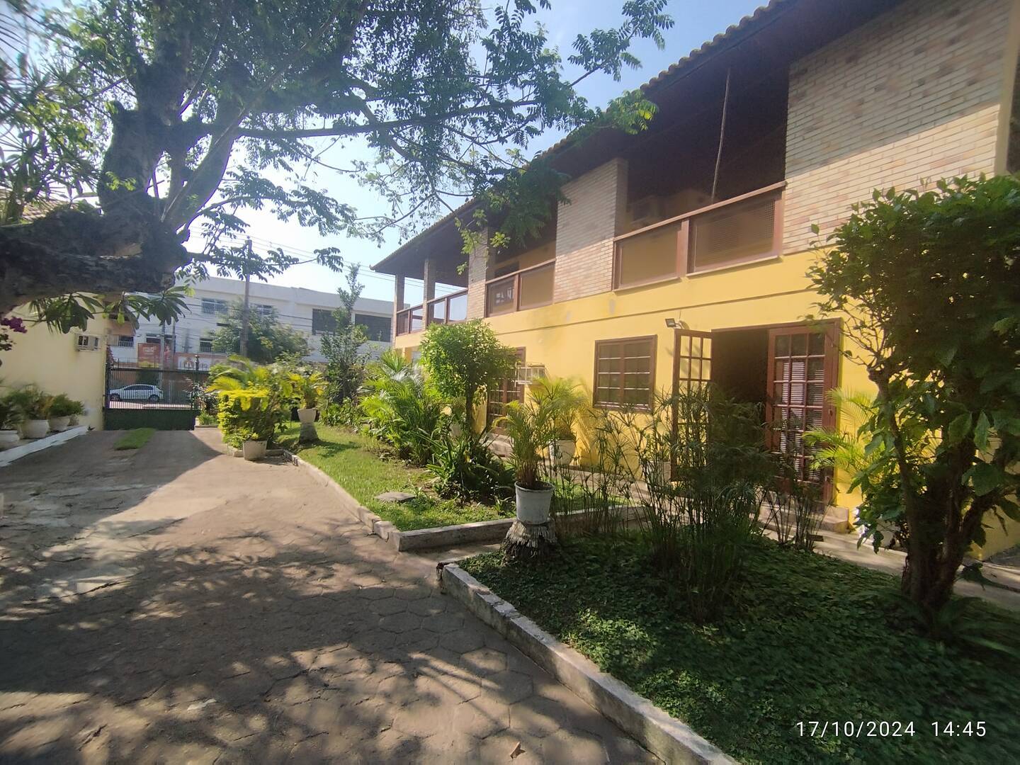 Casa à venda com 5 quartos, 1400m² - Foto 3
