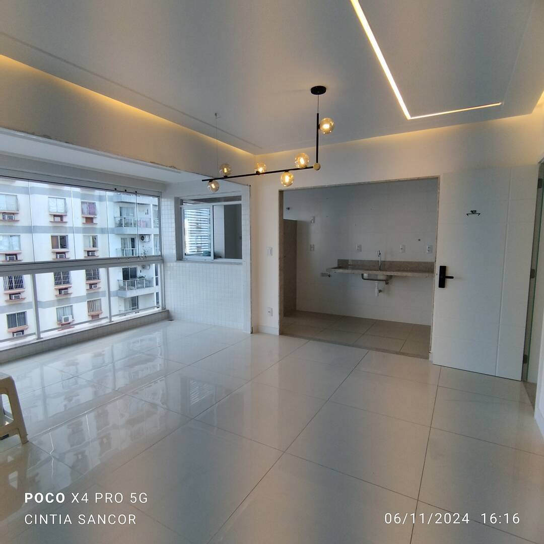 Apartamento para alugar com 2 quartos, 98m² - Foto 3