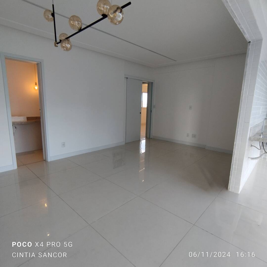 Apartamento para alugar com 2 quartos, 98m² - Foto 6