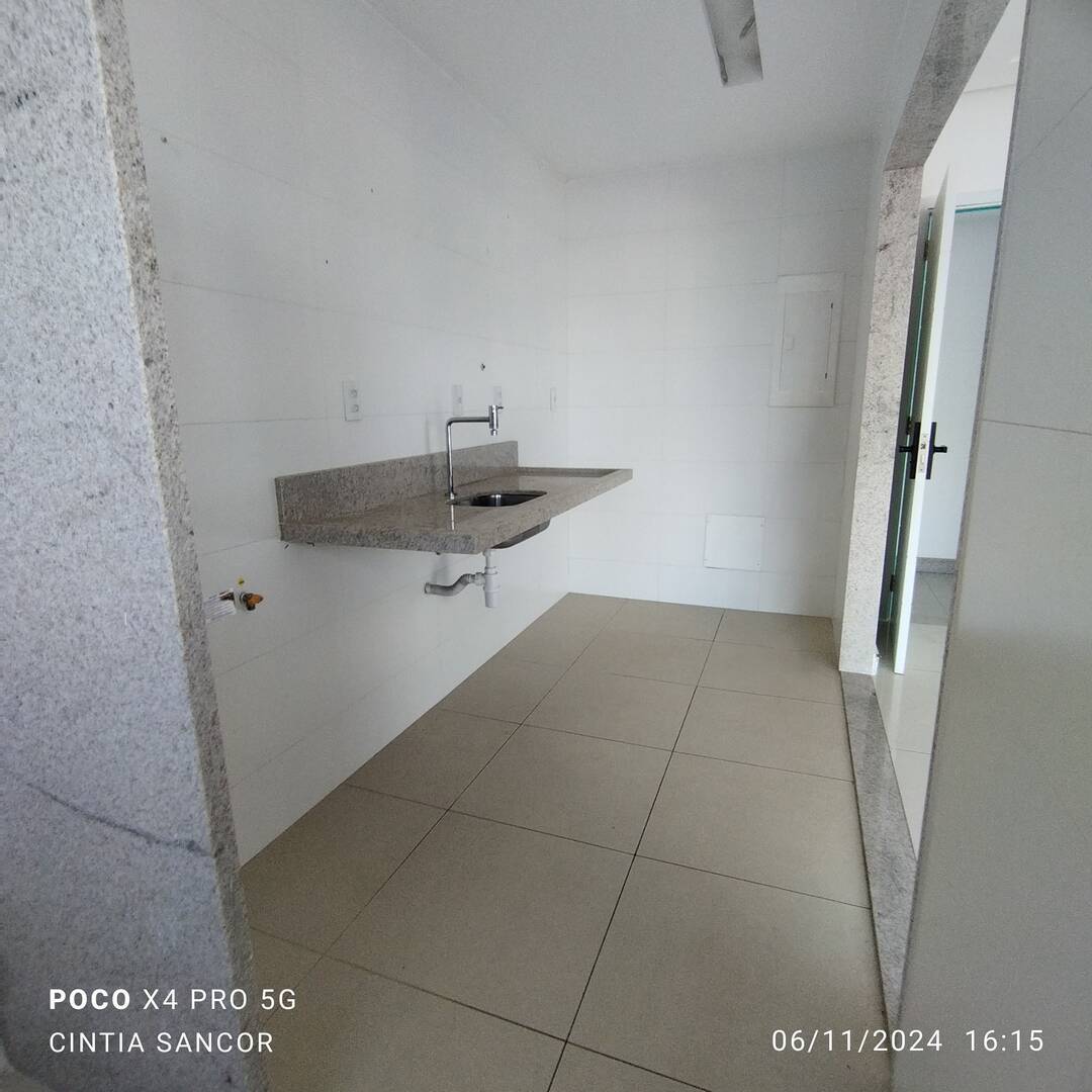 Apartamento para alugar com 2 quartos, 98m² - Foto 9