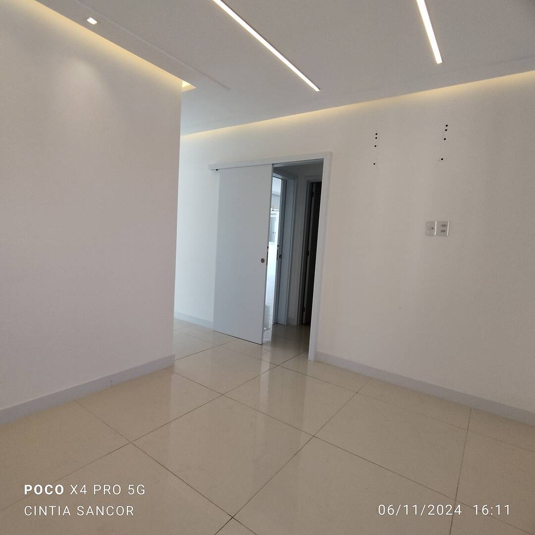 Apartamento para alugar com 2 quartos, 98m² - Foto 28