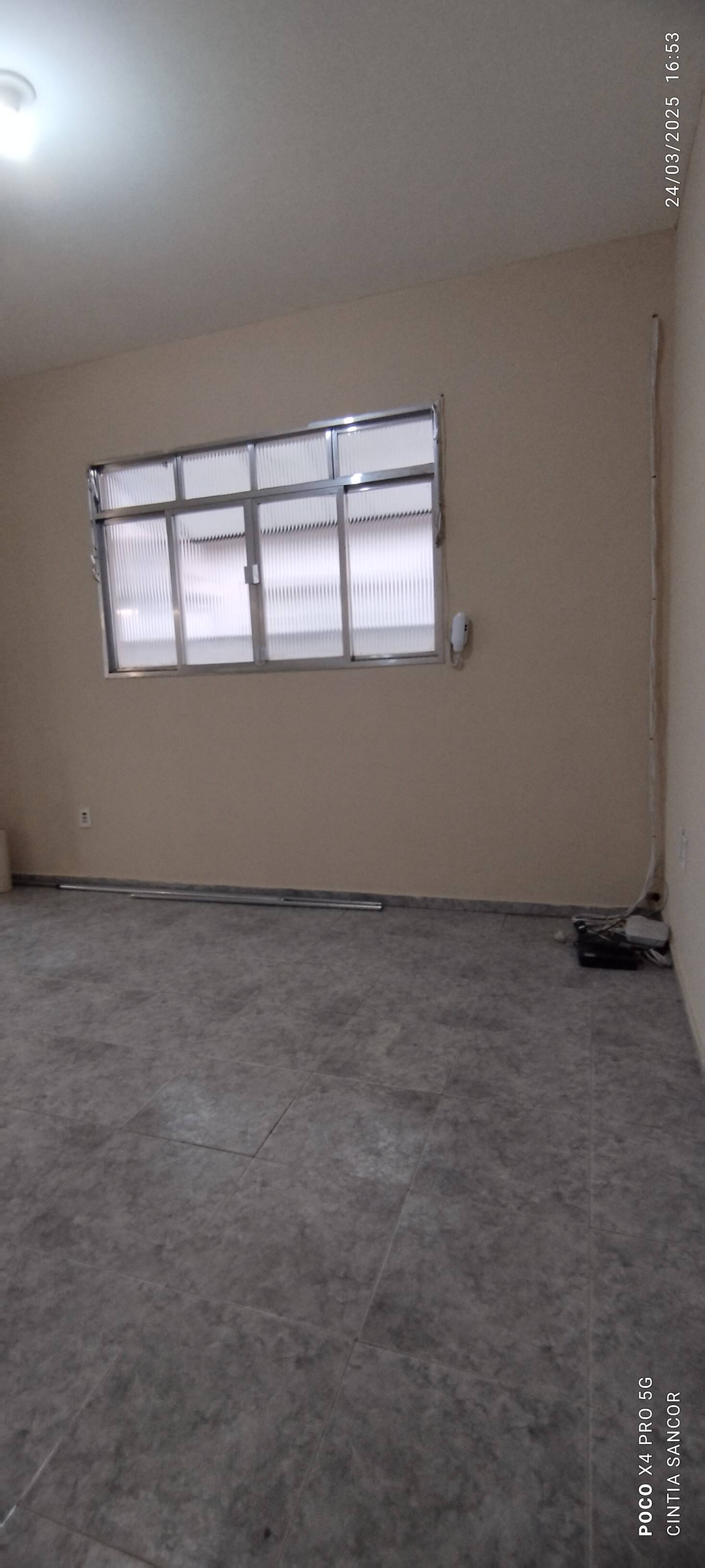 Casa à venda com 4 quartos, 150m² - Foto 1