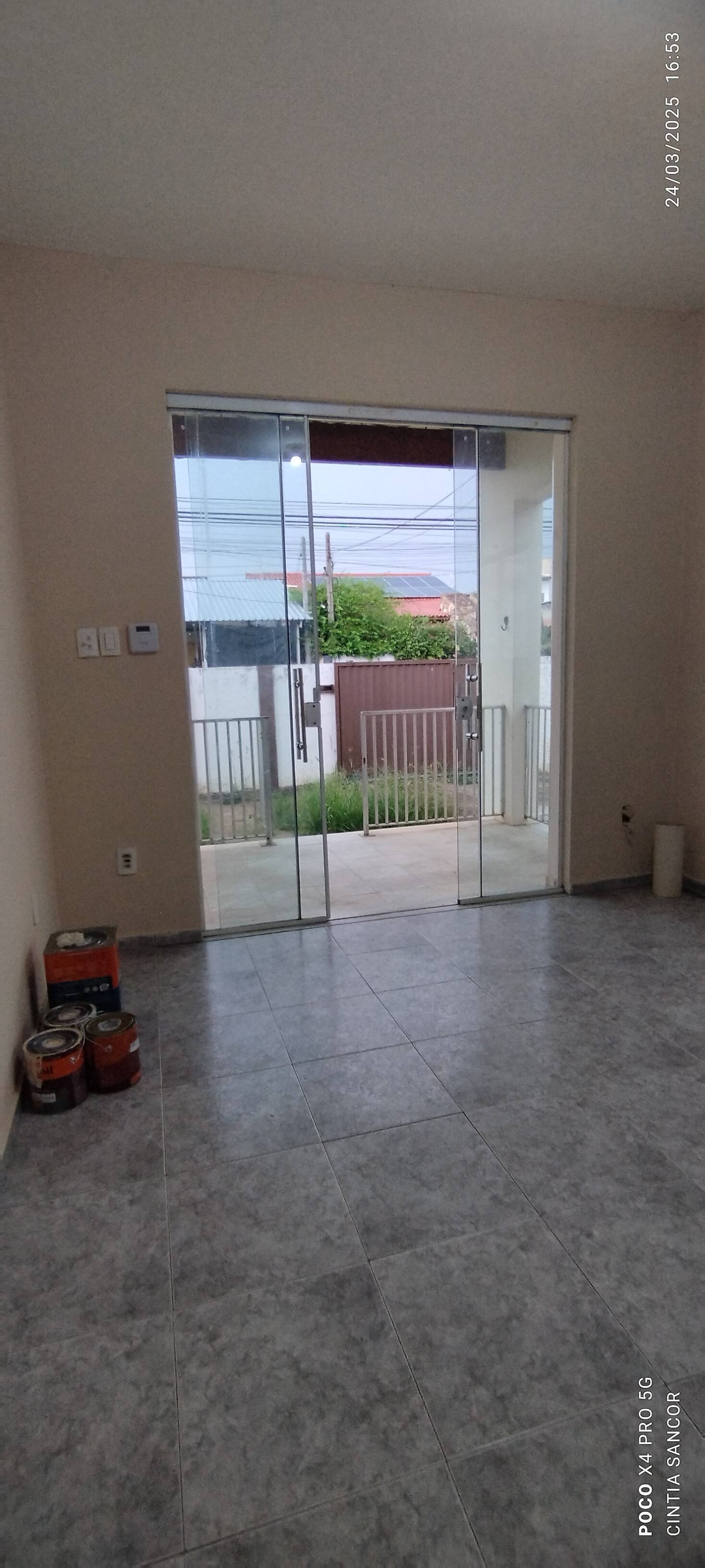 Casa à venda com 4 quartos, 150m² - Foto 2