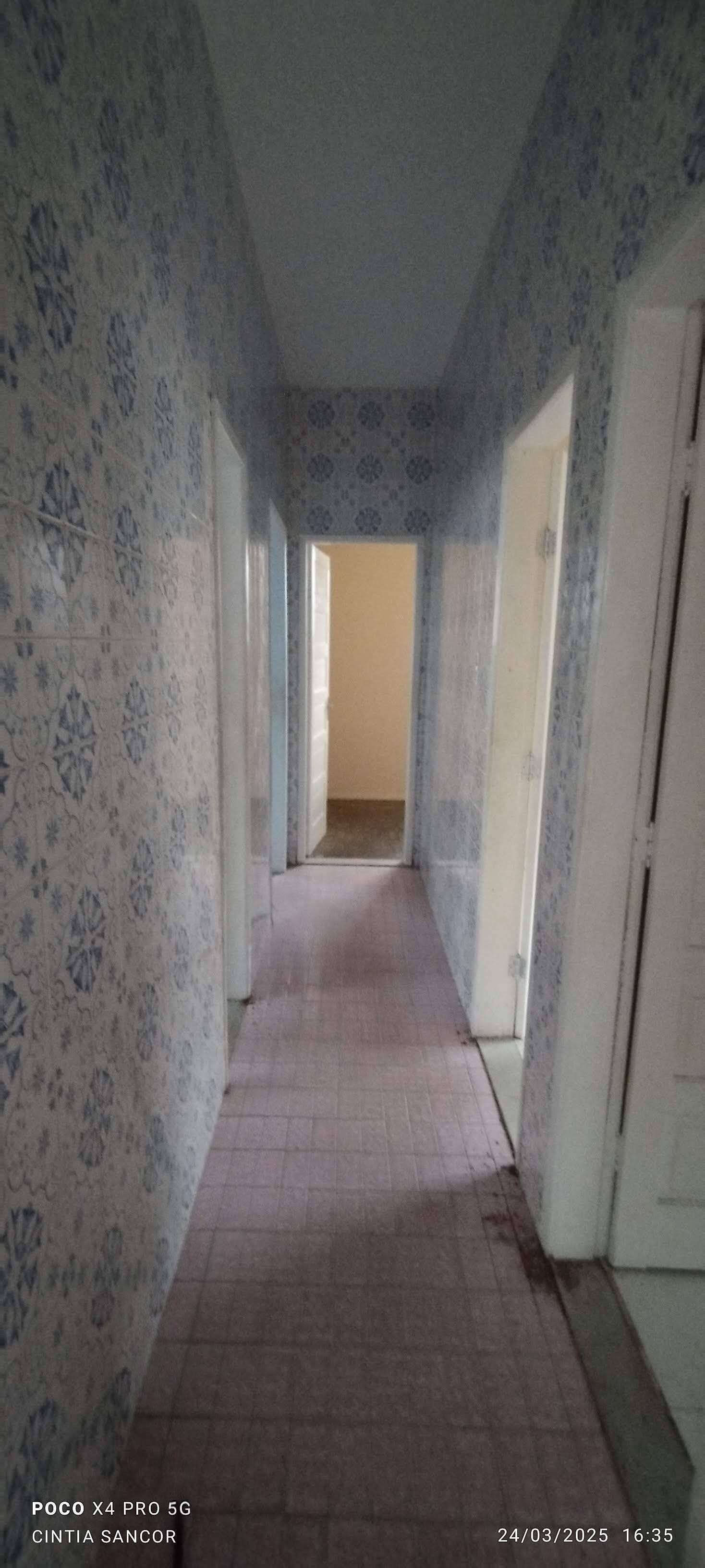 Casa à venda com 4 quartos, 150m² - Foto 13
