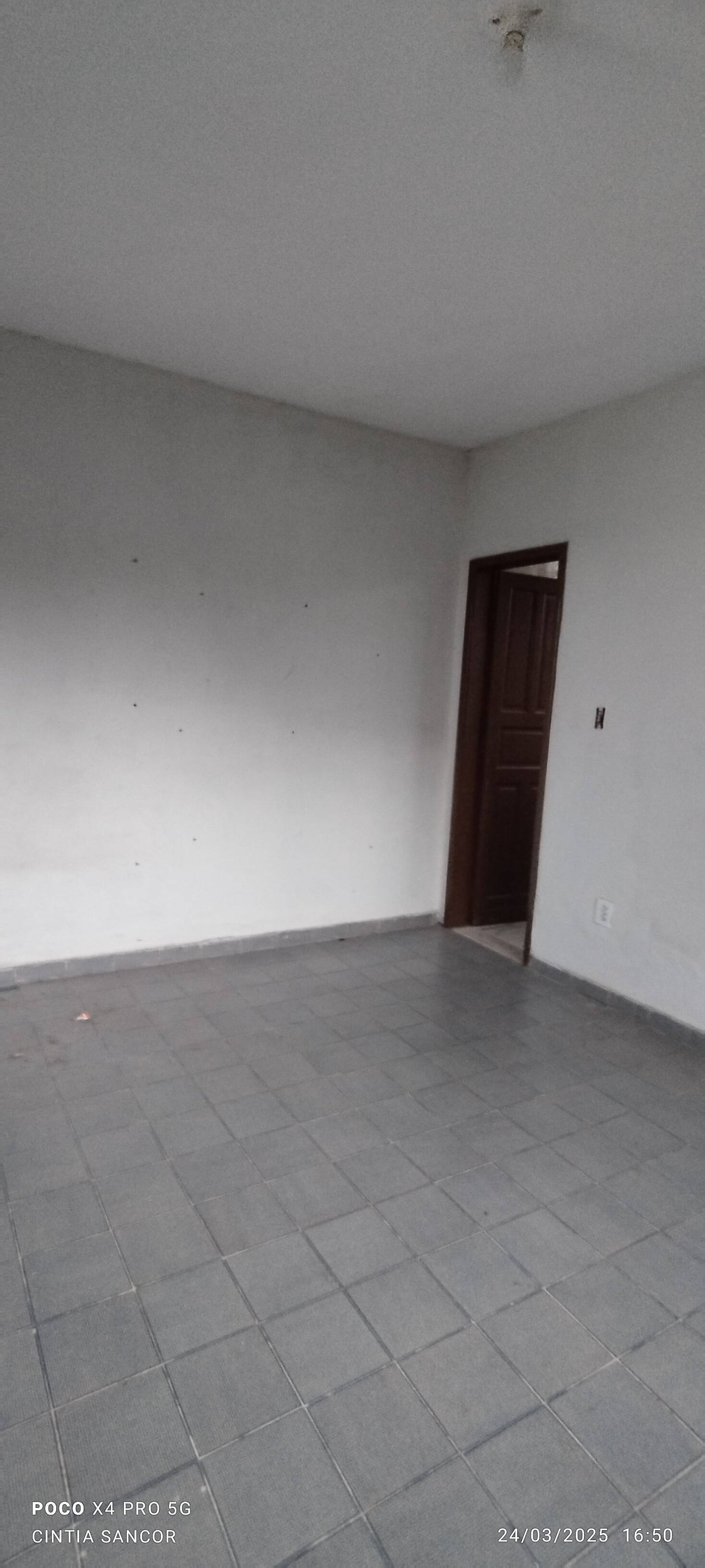 Casa à venda com 4 quartos, 150m² - Foto 18