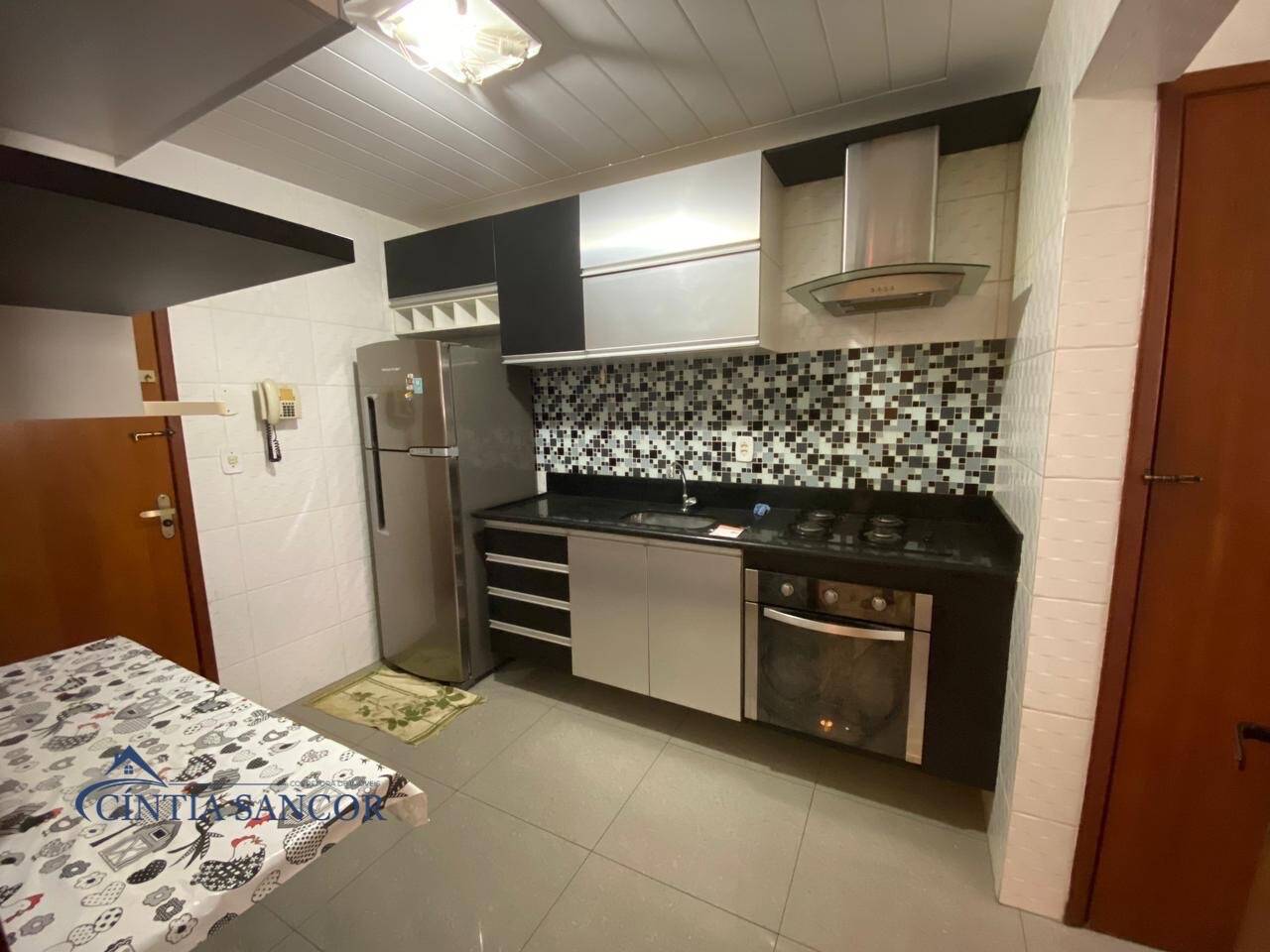 Apartamento para alugar com 2 quartos, 70m² - Foto 2