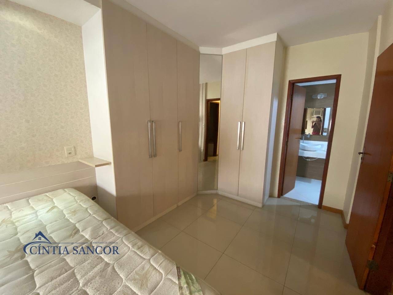 Apartamento para alugar com 2 quartos, 70m² - Foto 15