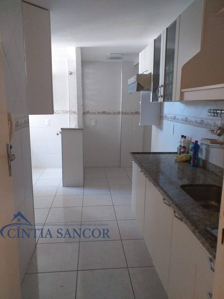 Apartamento à venda com 2 quartos, 72m² - Foto 10