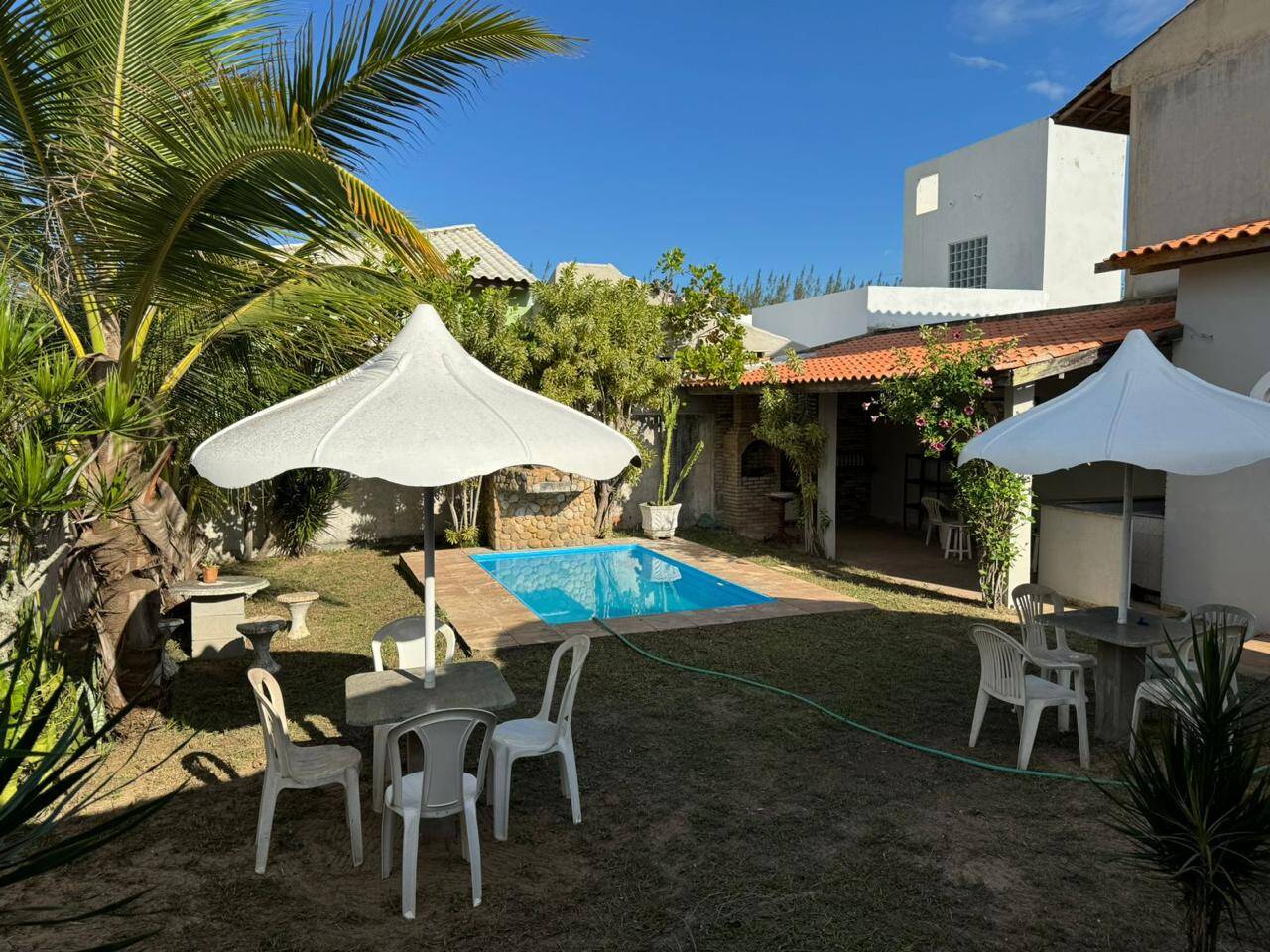 Casa 2 quartos (Chapéu do Sol)
