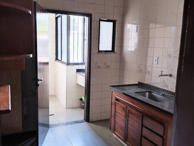 #122 - Apartamento para Venda em Campos dos Goytacazes - RJ