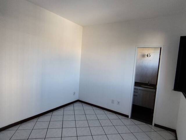 #308 - Apartamento para Locação em Campos dos Goytacazes - RJ - 3
