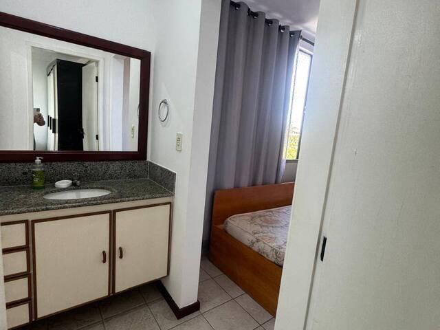 #389 - Apartamento para Locação em Campos dos Goytacazes - RJ