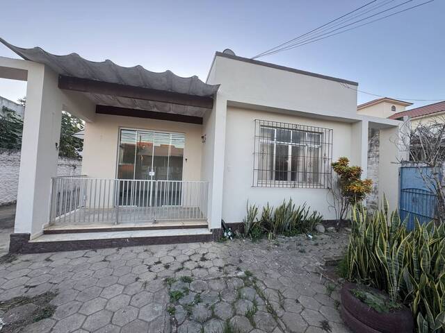 #396 - Casa para Locação em Campos dos Goytacazes - RJ - 1