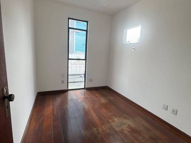 #404 - Apartamento para Locação em Campos dos Goytacazes - RJ