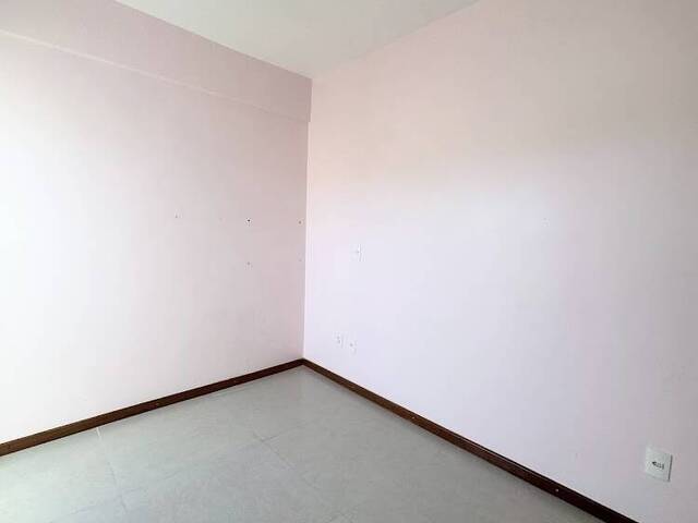 #427 - Apartamento para Venda em Campos dos Goytacazes - RJ