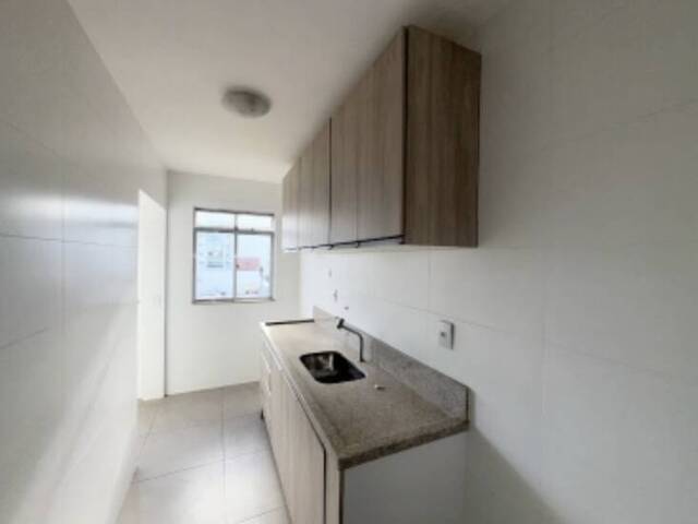 #429 - Apartamento para Locação em Campos dos Goytacazes - RJ