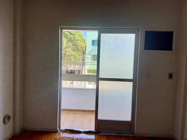 #438 - Apartamento para Locação em Campos dos Goytacazes - RJ